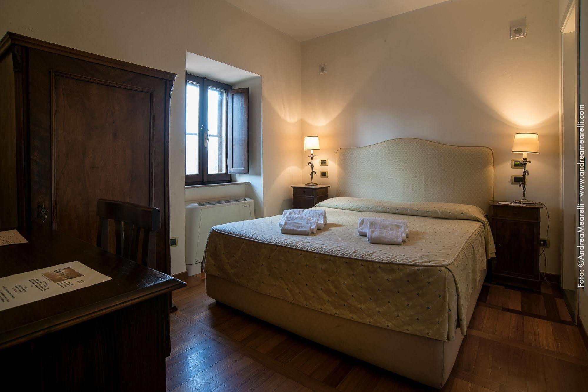 Hotel Scilla Sovana Ngoại thất bức ảnh